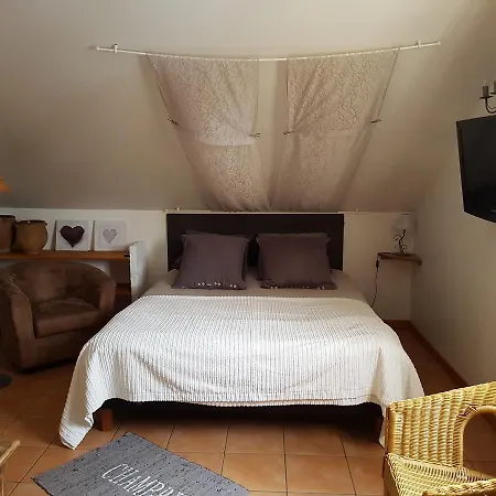 à La Petite Maison 3*